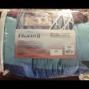 Frozen comforter twin/full